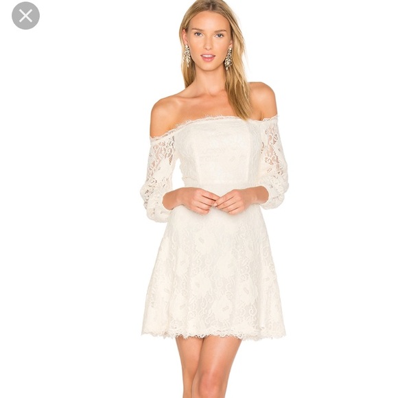 BB Dakota Dresses & Skirts - ✨HP✨ BB Dakota Formal Lace Off Shoulder Dress NWT